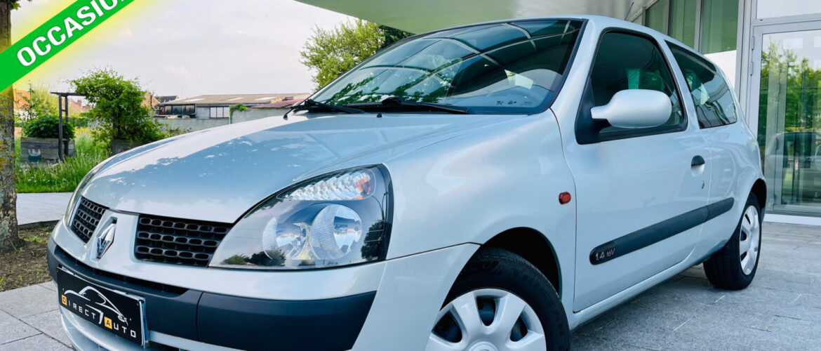 ⚠️ VENDUE ⚠️4 RENAULT CLIO 1.4 i BOITE AUTO 49,337 KM  2002